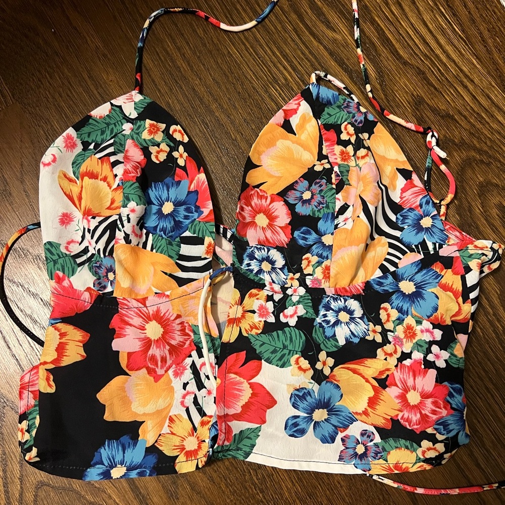 Super down floral top